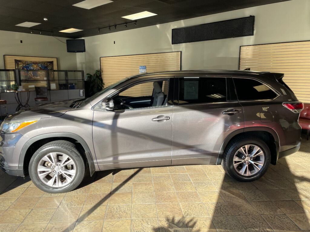 2014 Toyota Highlander XLE V6